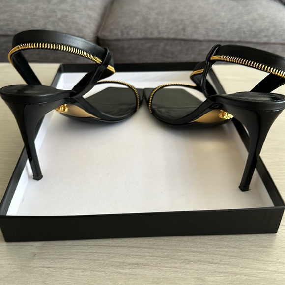 Authentic Versace heals - Picture 11 of 11